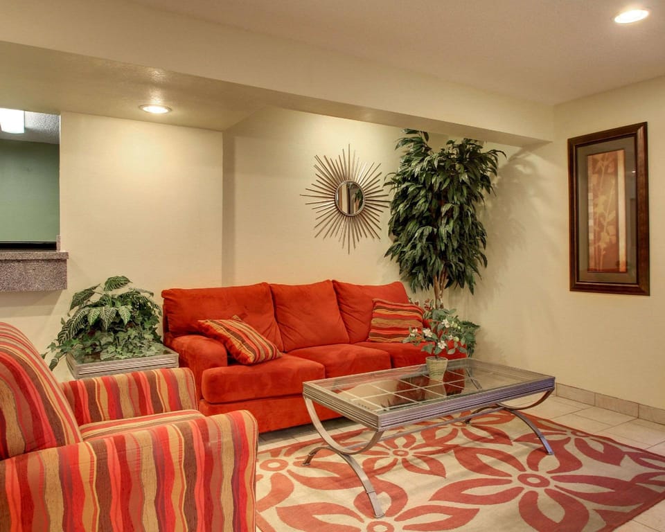Quality Inn Indianola Hotel in Iowa