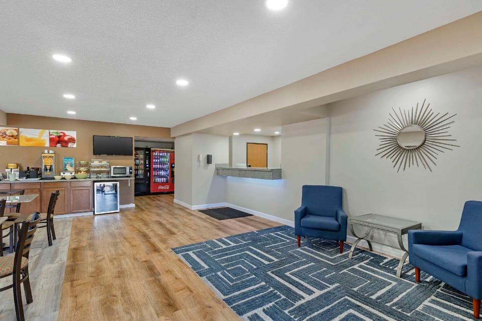 Quality Inn Indianola Hotel in Iowa