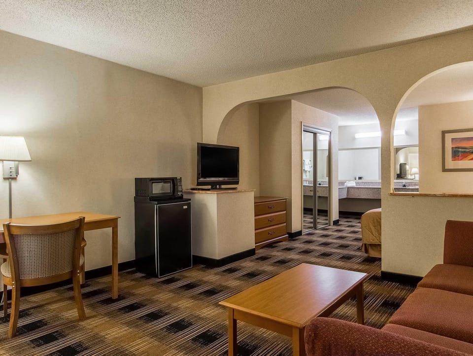Quality Inn Oakwood - Gainesville Hotel in Gainesville