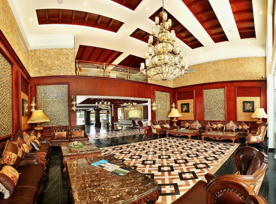Hotel Lake Palace Hotel in Kerala