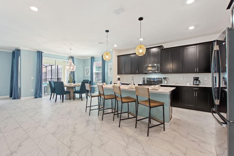Stars Align @ Storey Lake By Shine Villas 6 Bedroom Villa Hotel in Kissimmee