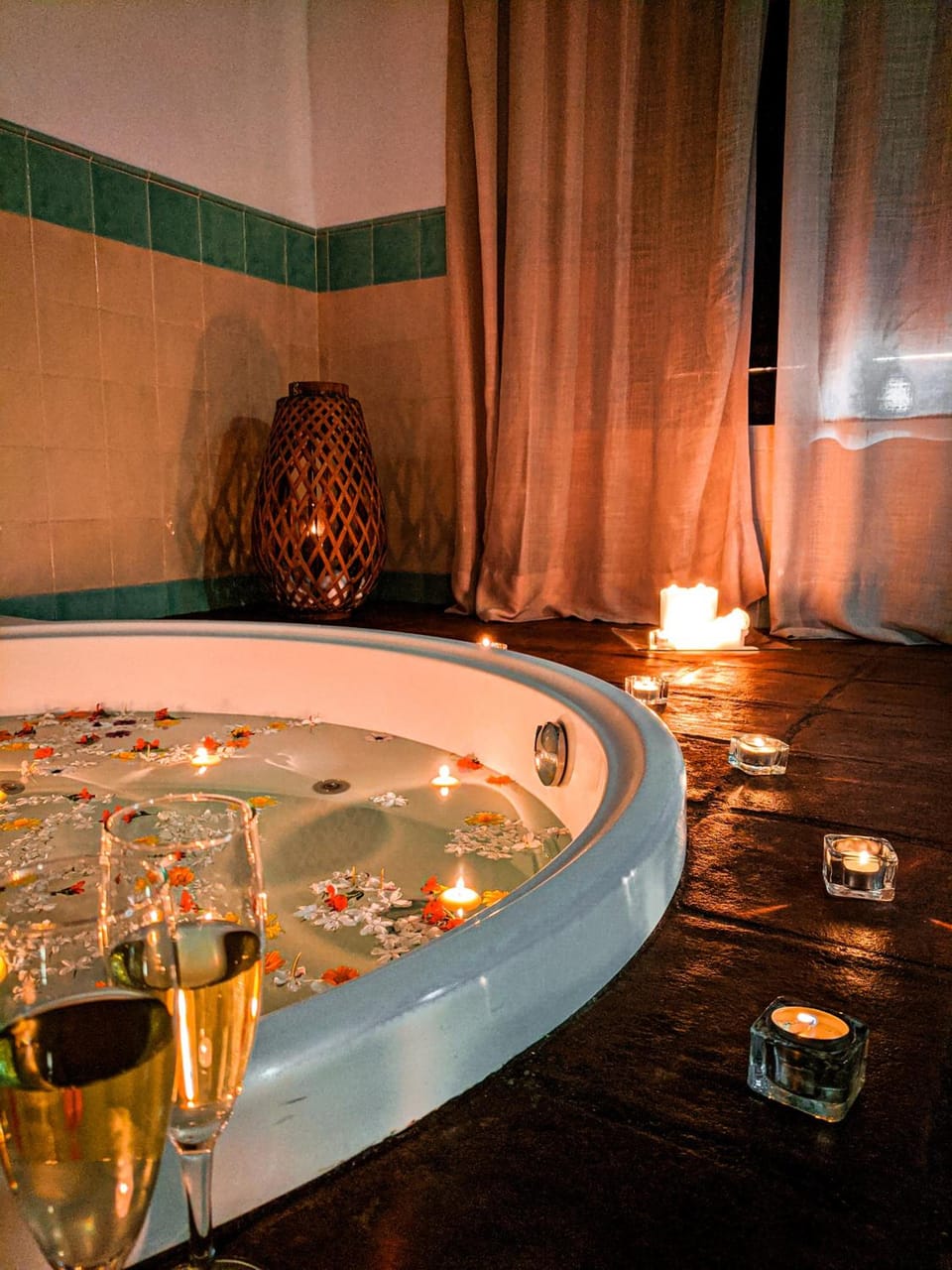 Hot tub