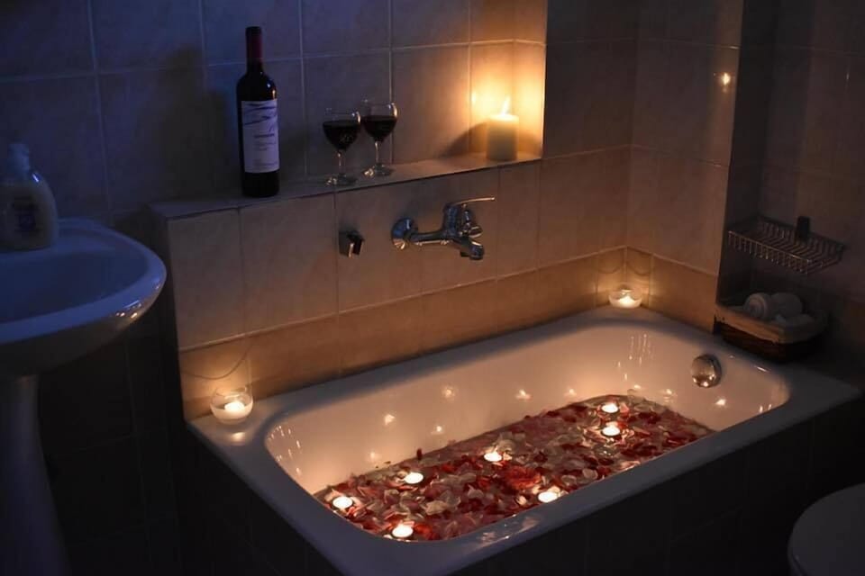Leonidas Rooms Hotel in Platanias