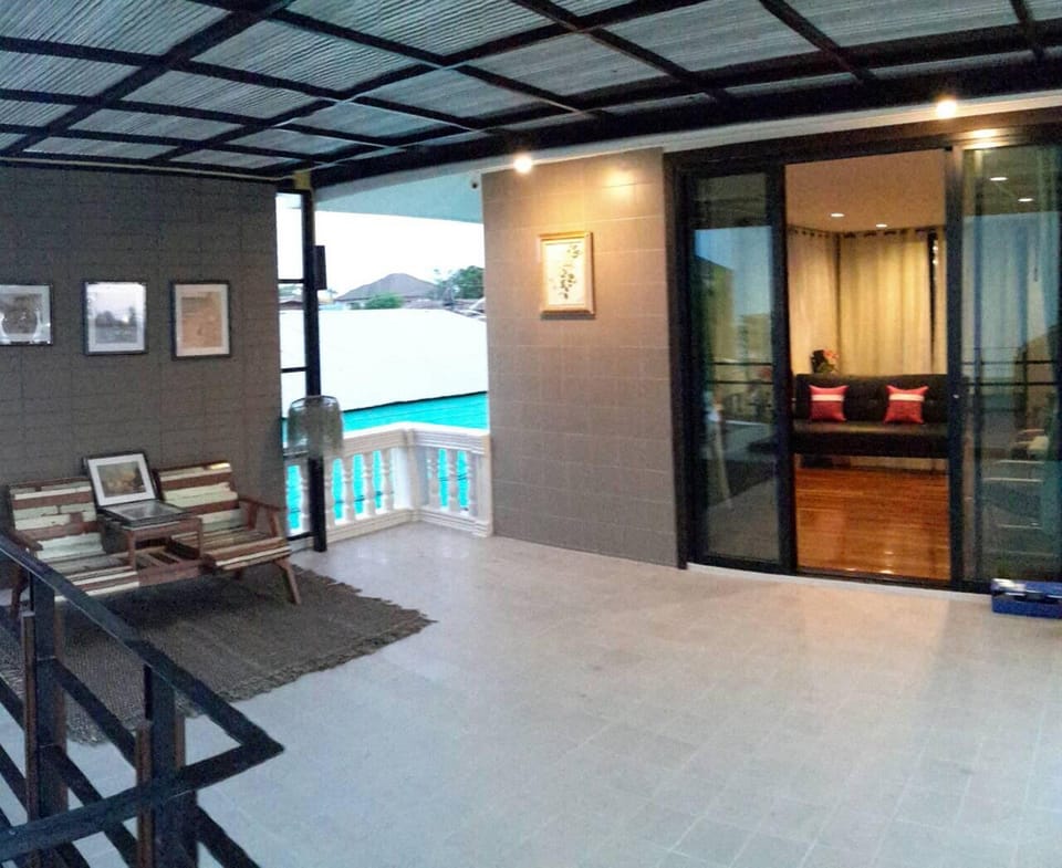 Dino Studio Luxury Homestay Apartment hotel in Thailand