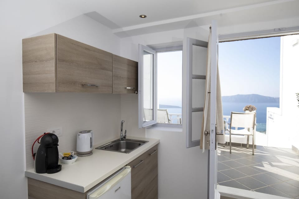 Santorini View Studios-Adults Only Hotel in Thera