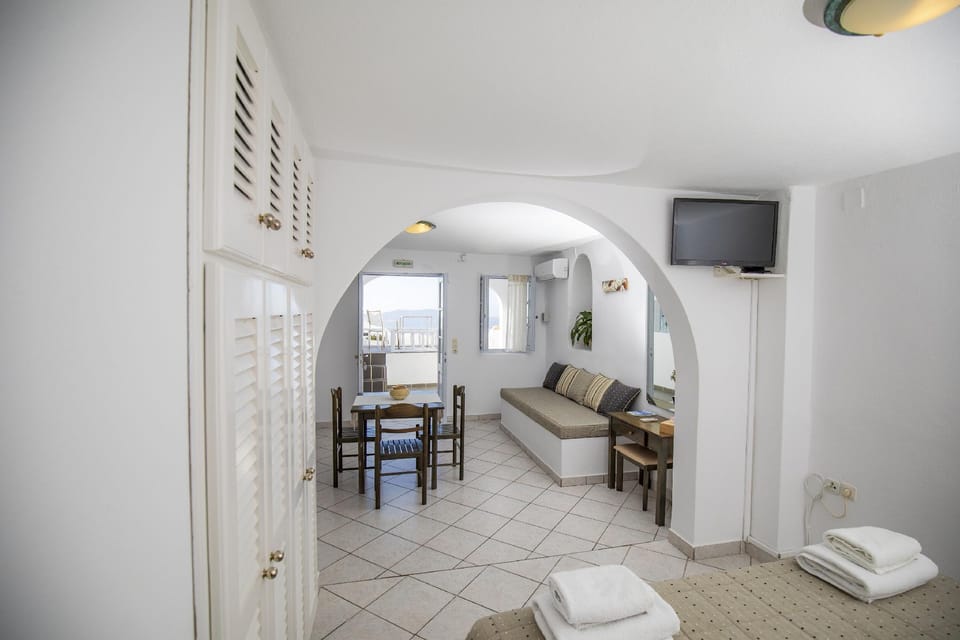 Santorini View Studios-Adults Only Hotel in Thera