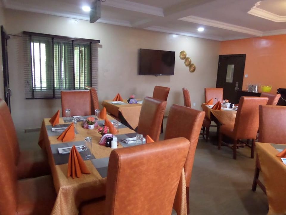 Vintage Nest Hotel in Lagos