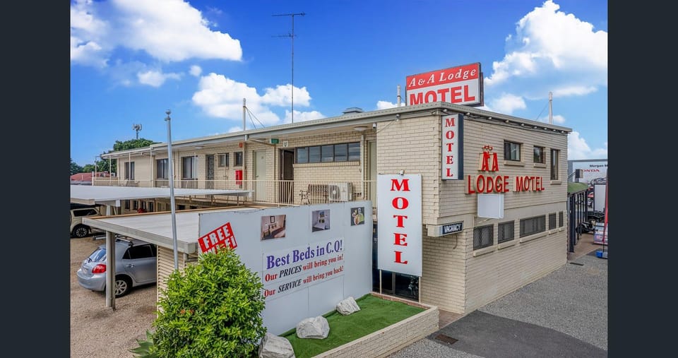 A and A Lodge Motel Emerald Motel in Emerald