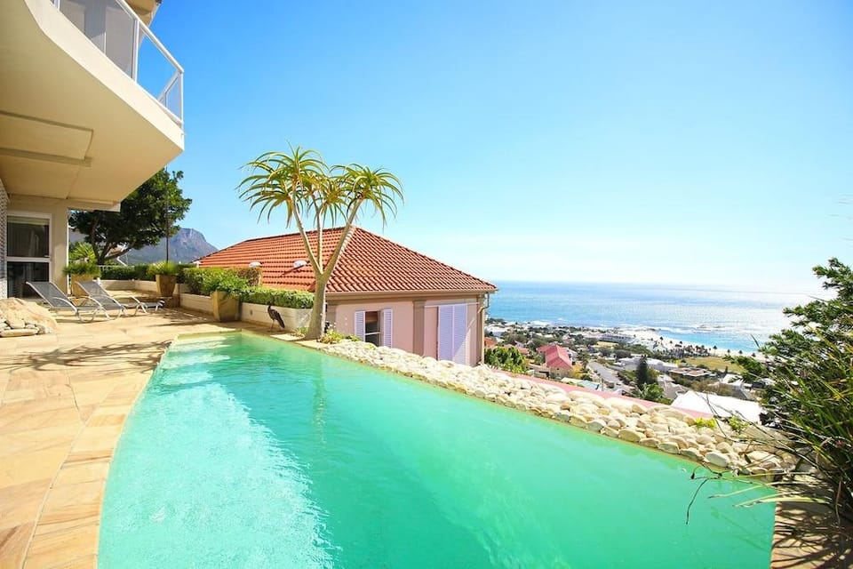 Medburn Road 16A Hotel in Camps Bay