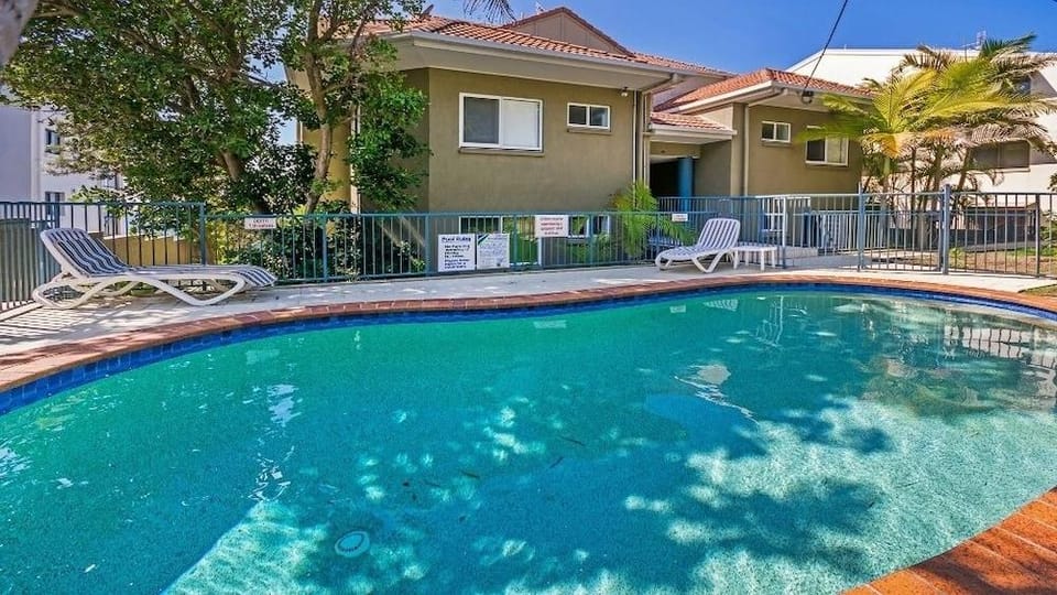 Pacific Waves Hotel in Sunrise Beach