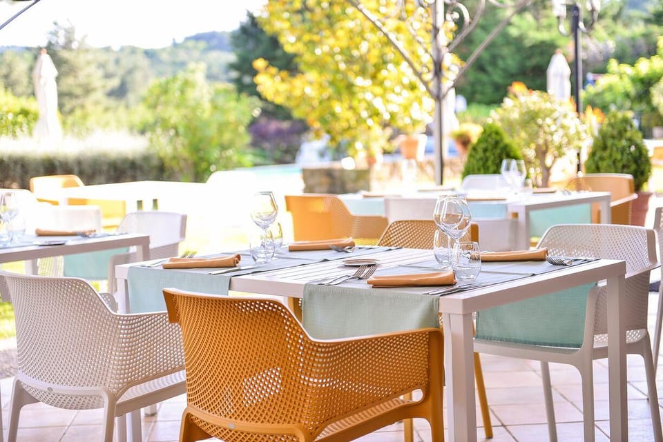 Hôtel le Chêne Vert Hotel in Provence-Alpes-Côte d'Azur