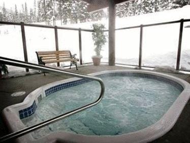 Cahilty Lodge Hotel in British Columbia