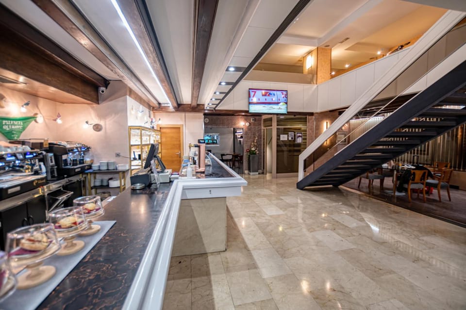 Bar/lounge