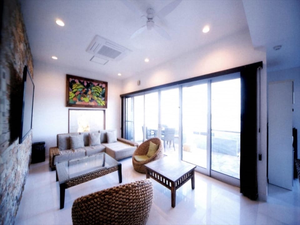 Torroi Indigo Geohouse DS Hotel in Hyogo Prefecture