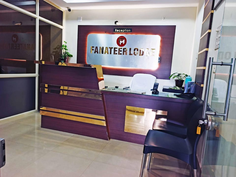 Fanateer Mall Lodge Ujire Hotel in Karnataka