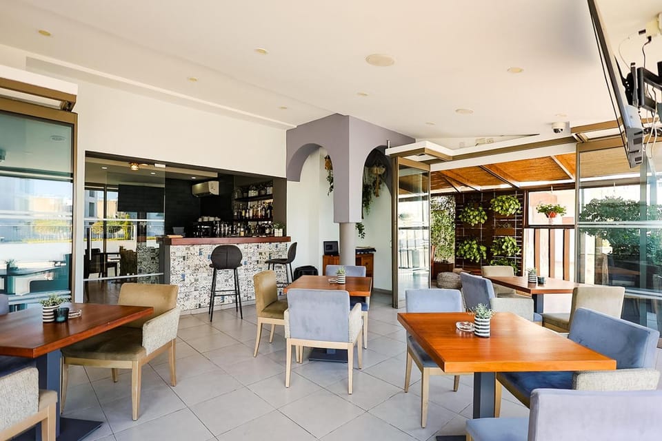 Mikes Kanarium City Hotel Hotel in Larnaca