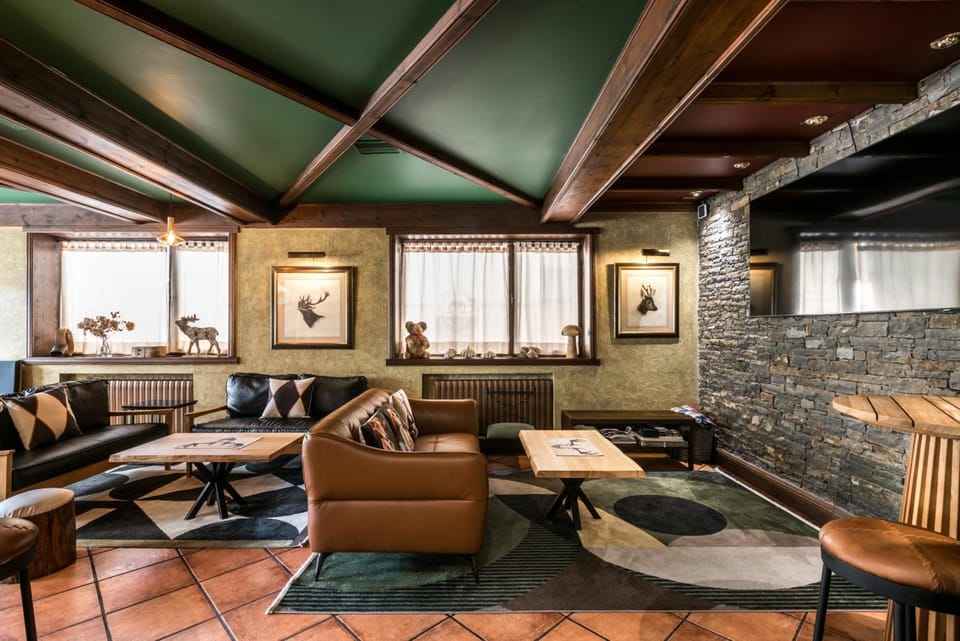 Bar/lounge