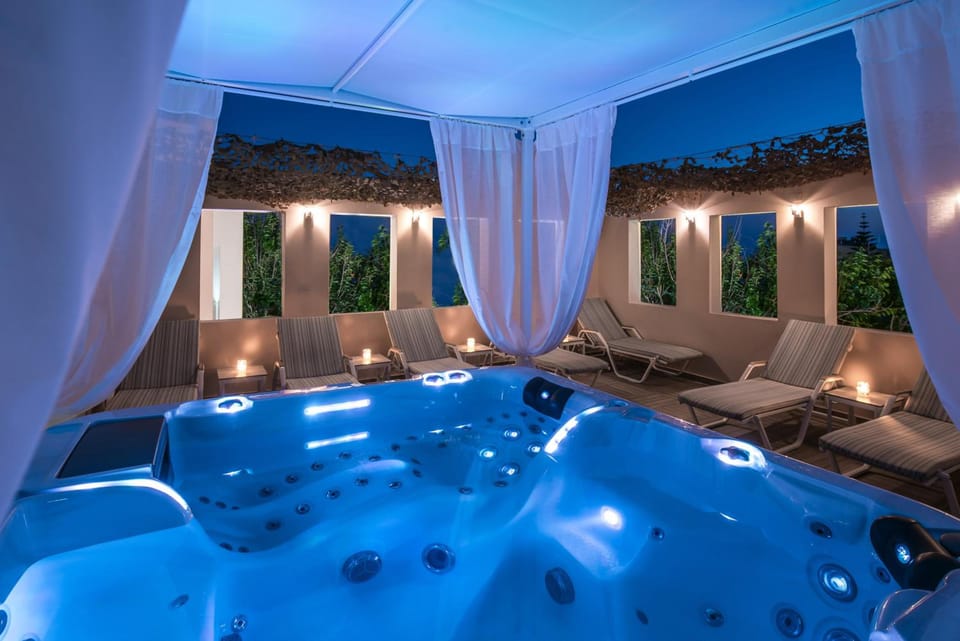 Hot tub