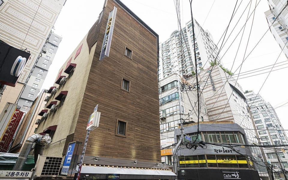 Idae (Shinchon) Sora Motel in Seoul