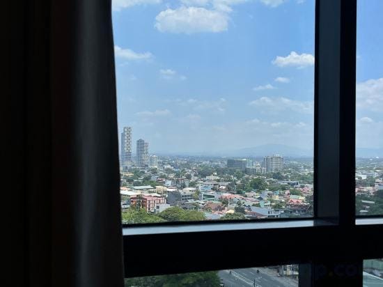 Luxee Haven Airbnb Hotel in Quezon City