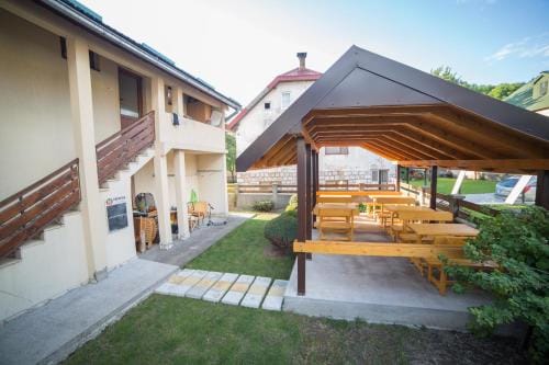 Guesthouse Sandra Hotel in Montenegro