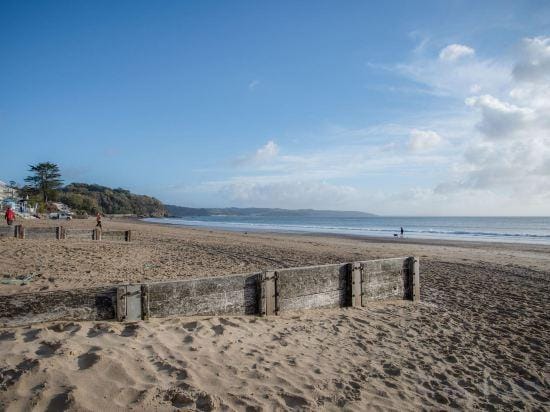 Seaward Apartment - 2 Bed Apartment - Saundersfoot Hotel in Saundersfoot