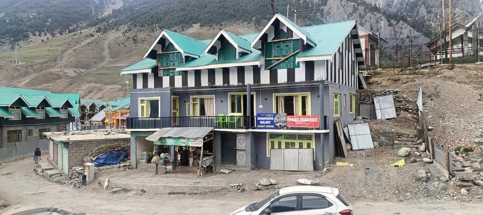 SONAMARG GALAXY  Hotel in India