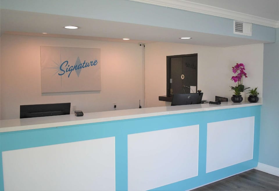 Signature Anaheim Maingate Hotel in Garden Grove