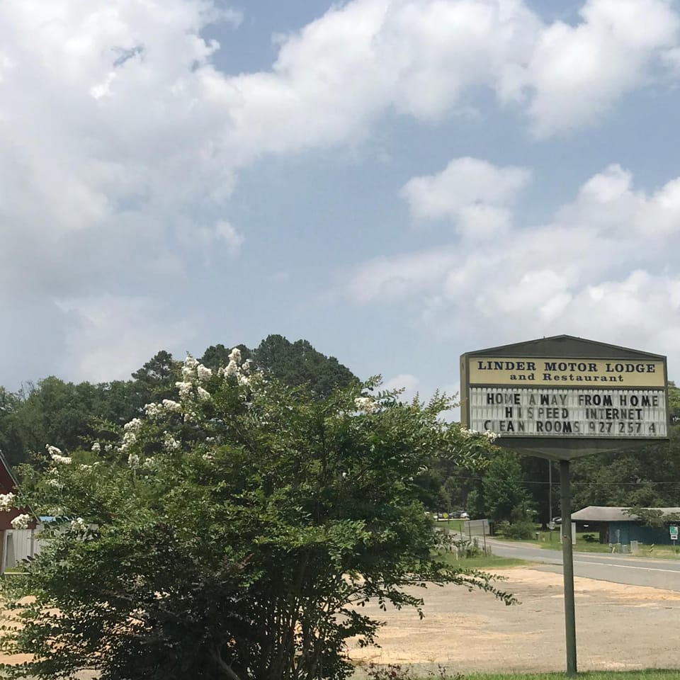 Linder Motor Lodge Hotel in Louisiana