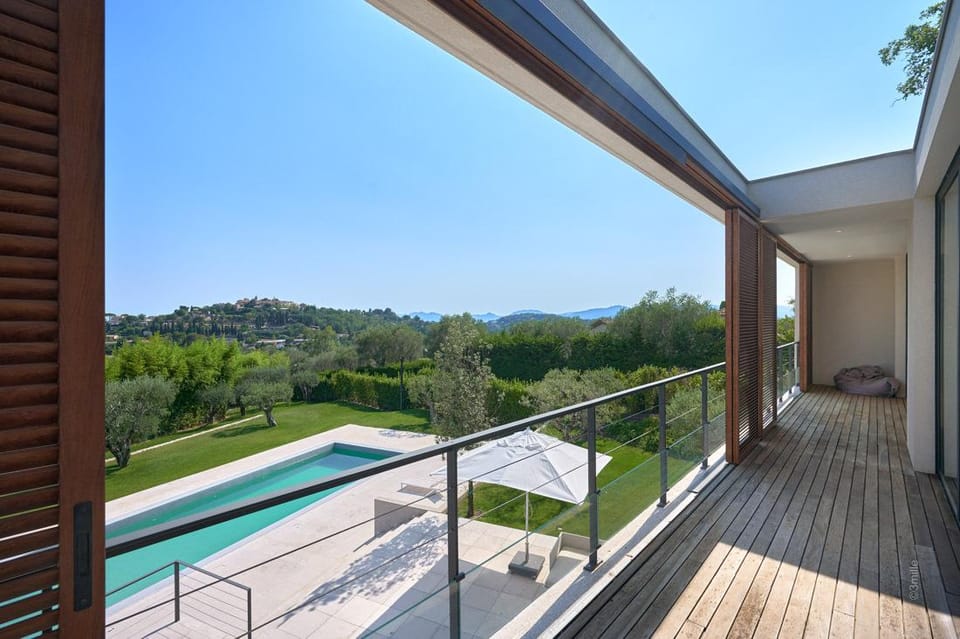 Villa Nova Lodge in Mouans-Sartoux