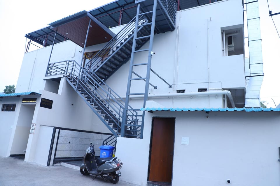 ATHITHI Lodging & Boarding Hotel in Telangana