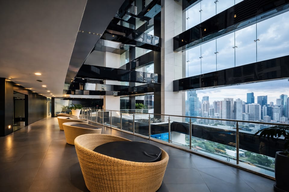 Rare Find Stunning Loft in Makati Apartment hotel in Makati