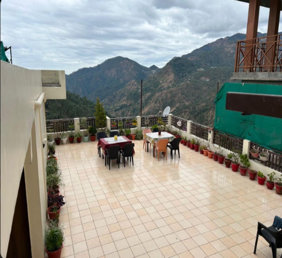 Green Roof Hotel Nainital Hotel in Uttarakhand