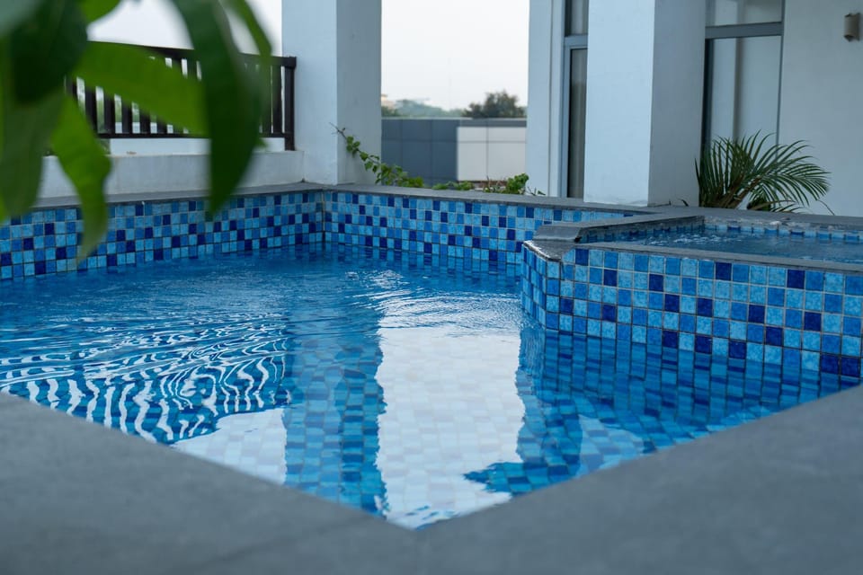 FREE Rooftop Breakfast | 2 Bed, Pool Access Bed and Breakfast in Angeles