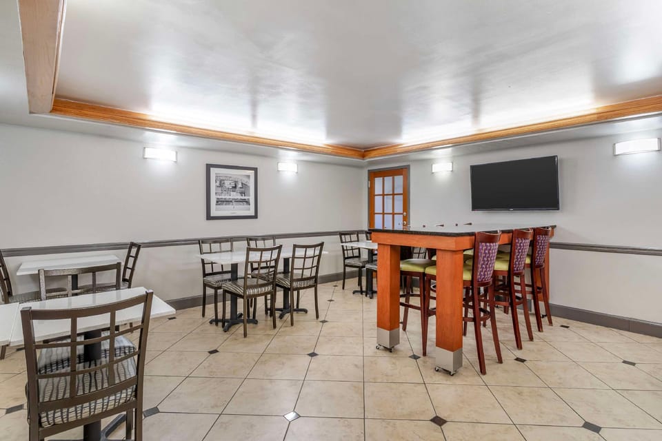 Best Western Plus Knoxville Cedar Bluff Hotel in Cedar Bluff