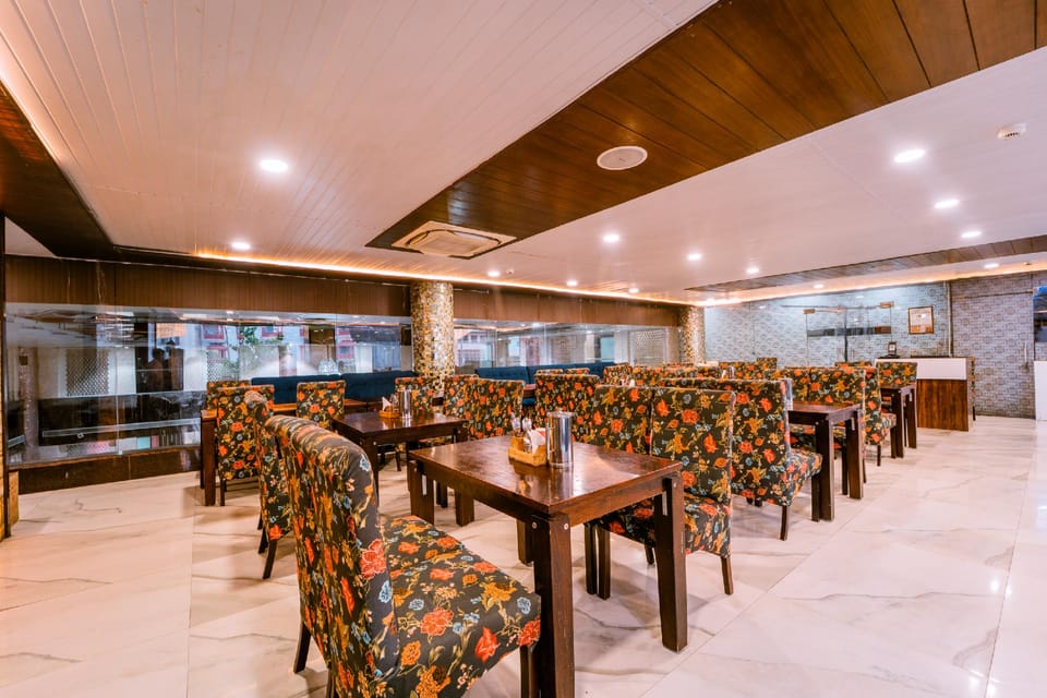 Hotel Rawat Near Railway Station, Jaipur Hotel in Jaipur
