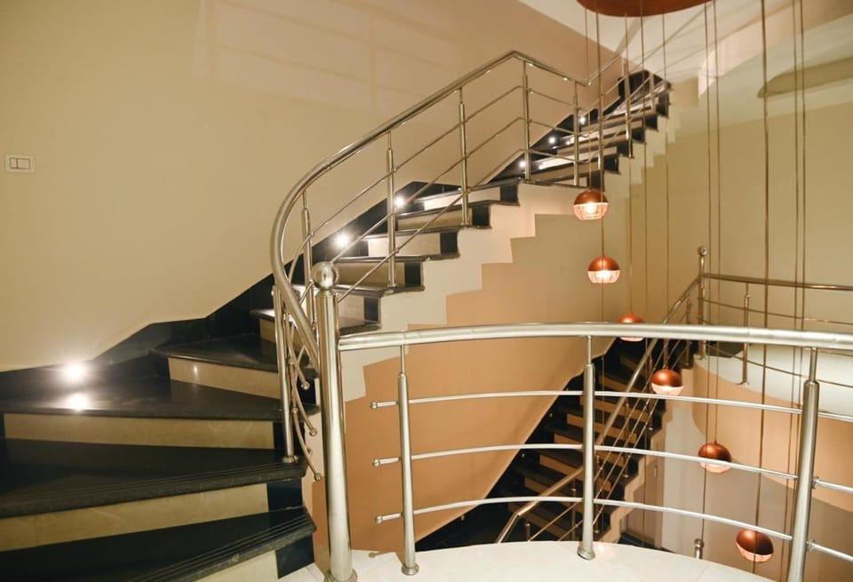 HOTEL ARYA INN Inn in Uttar Pradesh