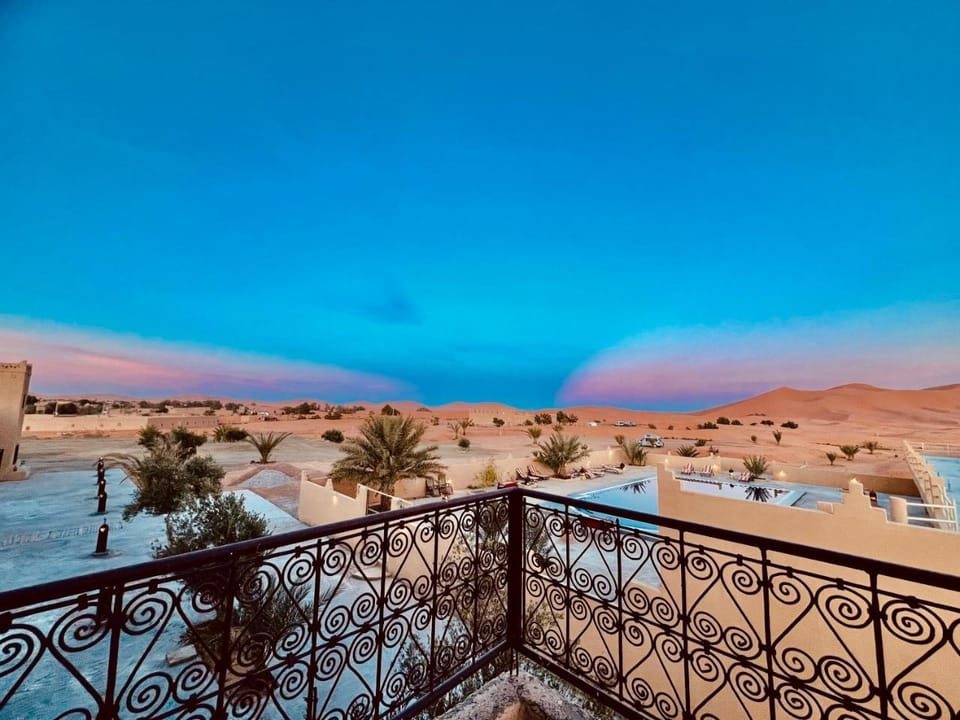 Hotel Camping Les Roses Des Dunes & Piscine Hotel in Morocco