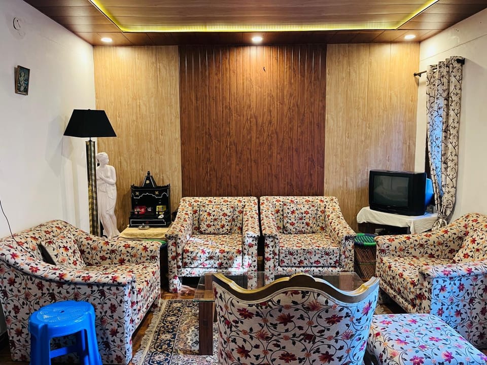 Luxsugero Mansion Hotel in Uttarakhand