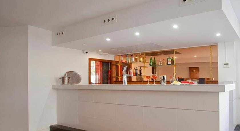 Bar/lounge