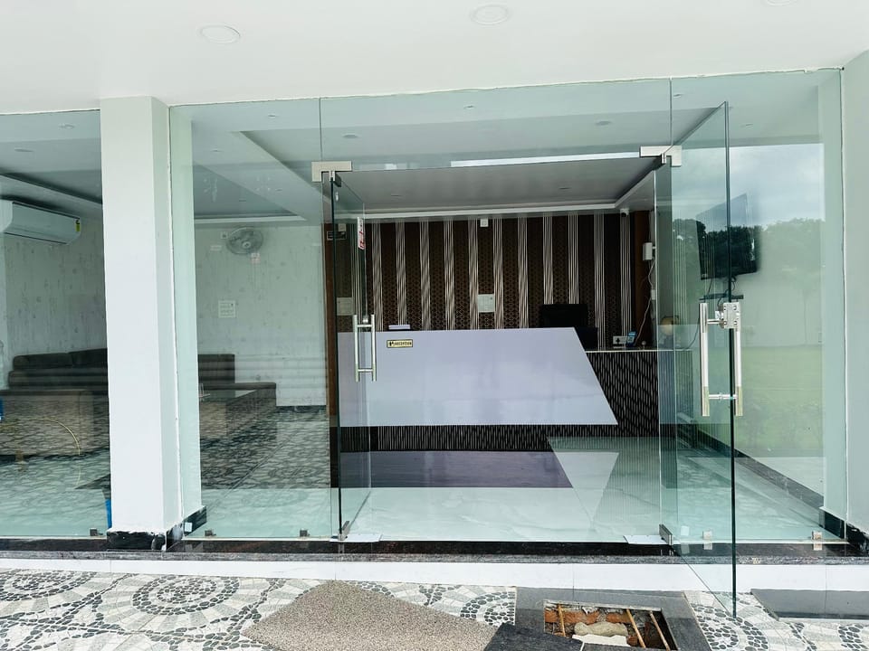 HOTEL BLUE FIN Hotel in India