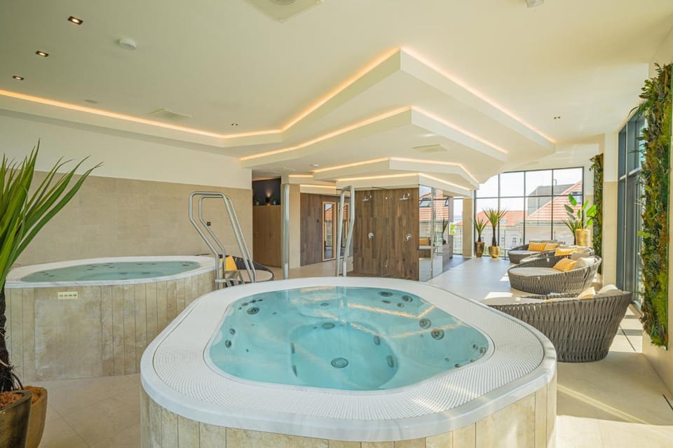 Hot tub