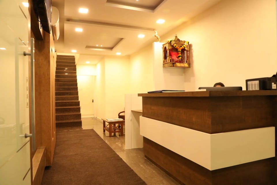 Hotel Galaxy Inn  Hotel in Mumbai