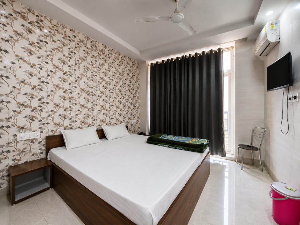 Royal Mount Cozy Hotel in Jaipur