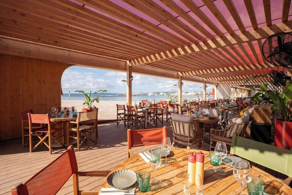 Holiday Inn Nice - Saint Laurent Du Var Hotel in Nice
