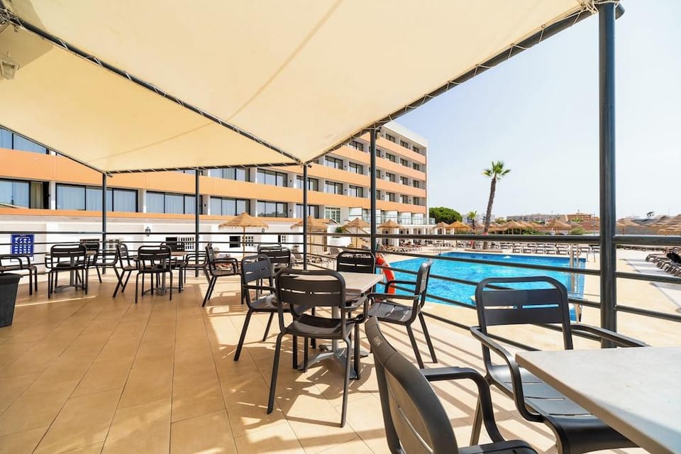 Ohtels Carabela Beach & Golf Hotel in Matalascañas