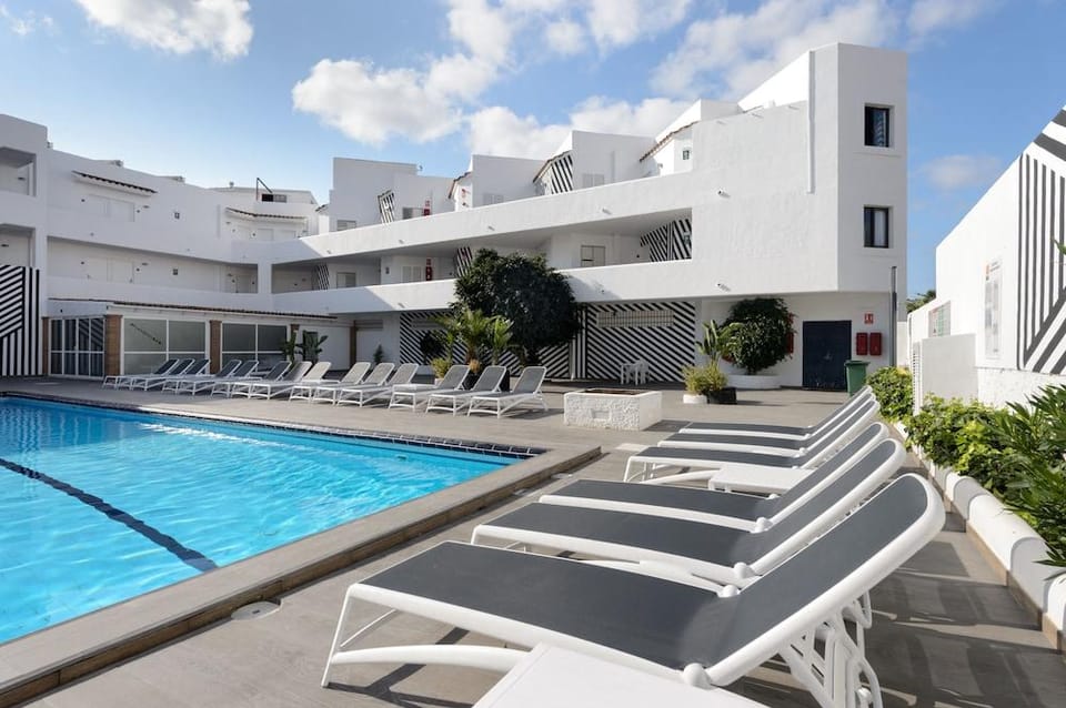 Aparthotel Vibra Mogambo - Adults only Hotel in Ibiza