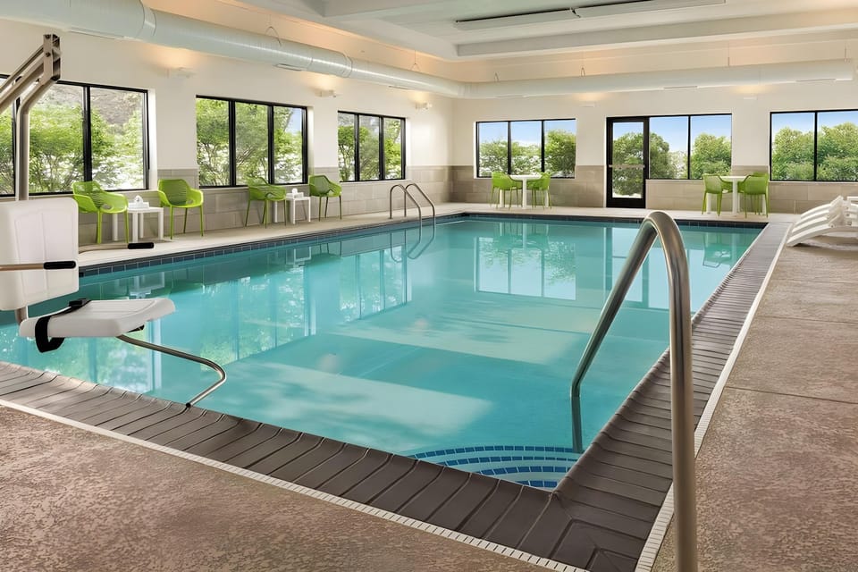 Hampton Inn Chicago-O'Hare International Airport Hotel in Schiller Park