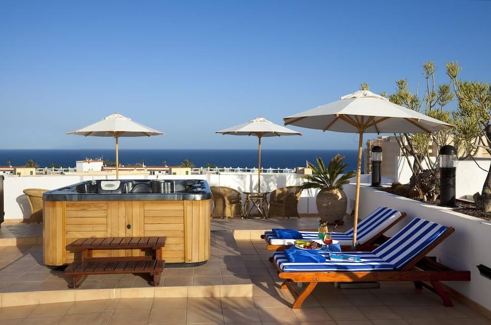 Seaside Sandy Beach Hotel in Maspalomas
