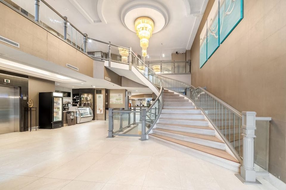 Ramada Plaza Hotel in Niagara Falls